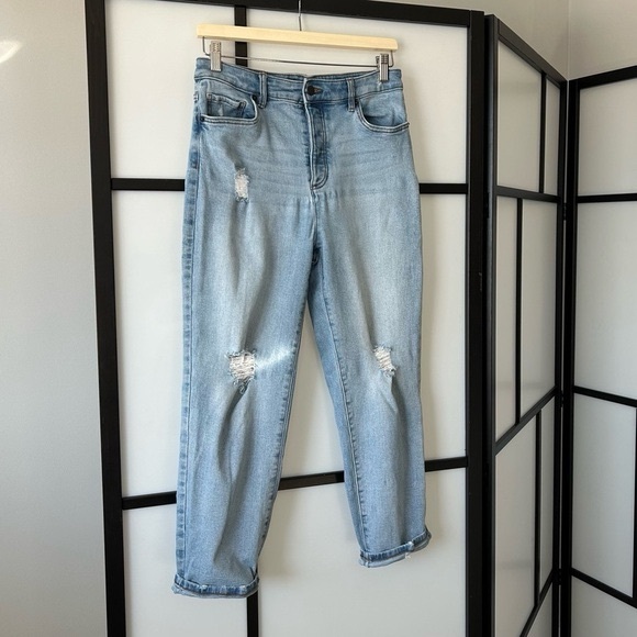 Joe Fresh Distressed Hi Rise Straight Leg Light Wash Blue Denim Jeans - Picture 4 of 11